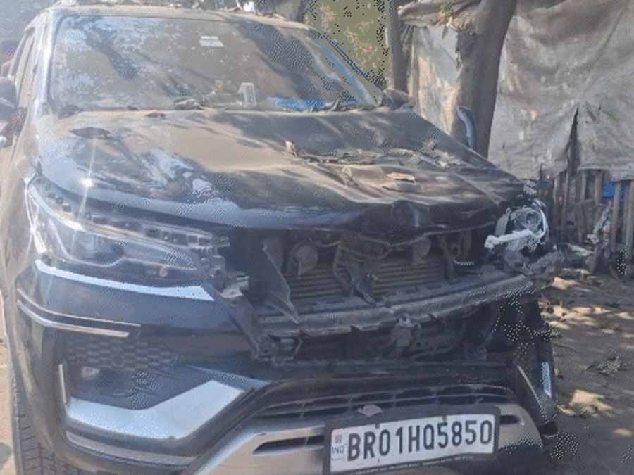 बक्सर-पटना मुख्य मार्ग पर फॉर्च्यूनर कार ने दो मजदूरों को रौंदा