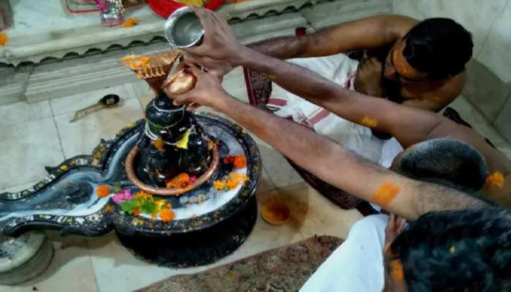अगर मिल रहे हैं ये 5 संकेत, तो समझिए शिव की कृपा बरस रही है! जीवन में आने वाला है बड़ा बदलाव