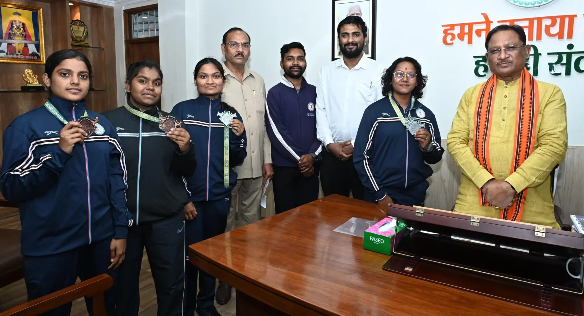राष्ट्रीय किक बॉक्सिंग पदक विजेताओं से मिले मुख्यमंत्री साय, खिलाड़ियों को मिला सम्मान और प्रोत्साहन