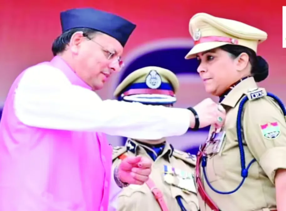 उत्तराखंड में छत्तीसगढ़ की बेटी IPS श्वेता चौबे को मिला सम्मान
