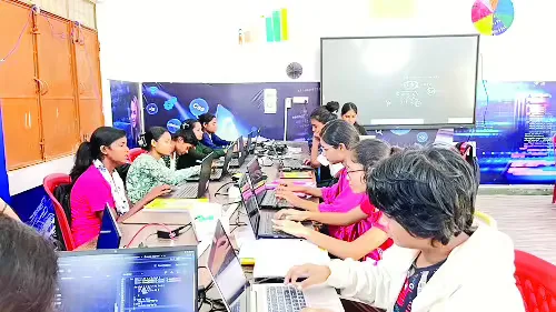 कौशल विकास प्रशिक्षण से युवाओं को मिला रोजगार के बेहतर अवसर