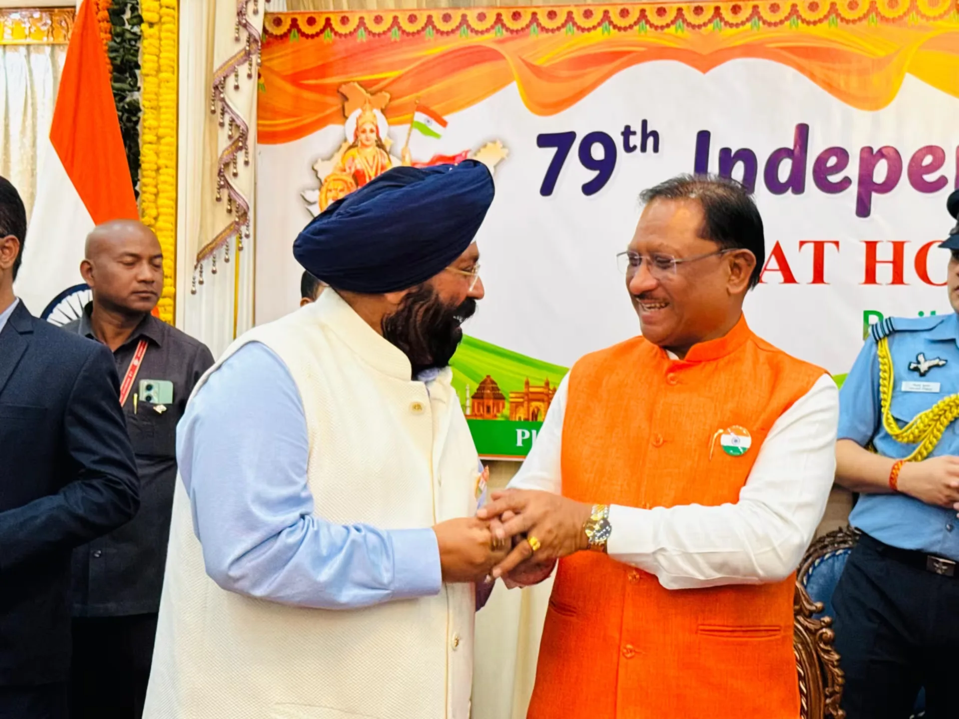 राजभवन में 79वें स्वतंत्रता दिवस की संध्या पर भव्य आयोजन, ग्रैंड न्यूज़ चैनल के स्वामी गुरुचरण सिंह होरा हुए शामिल