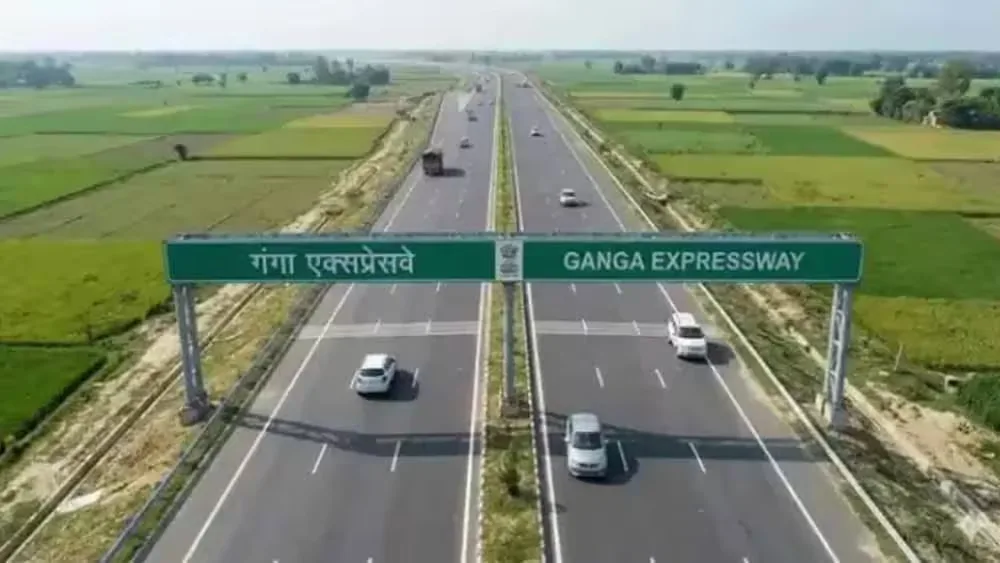 यूपी में विकास की रफ्तार,गंगा एक्सप्रेसवे से 1 ट्रिलियन डॉलर अर्थव्यवस्था का लक्ष्य