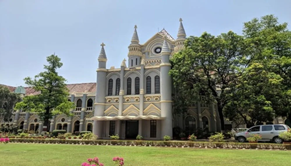 14 लाख सालाना कमाने वाली पत्नी को नहीं मिलेगा मेंटिनेंस, हाईकोर्ट ने सुनाया बड़ा फैसला