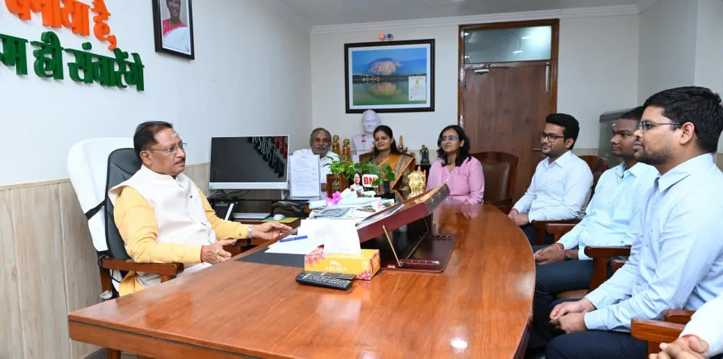 मुख्यमंत्री विष्णु देव साय बोले- निष्ठा और सेवा भाव से करें जनसेवा, विकसित छत्तीसगढ़ बनाएं