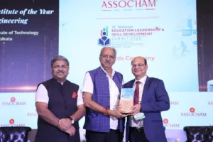 विकसित भारत की सबसे मजबूत नींव है शिक्षा: बृजमोहन अग्रवाल